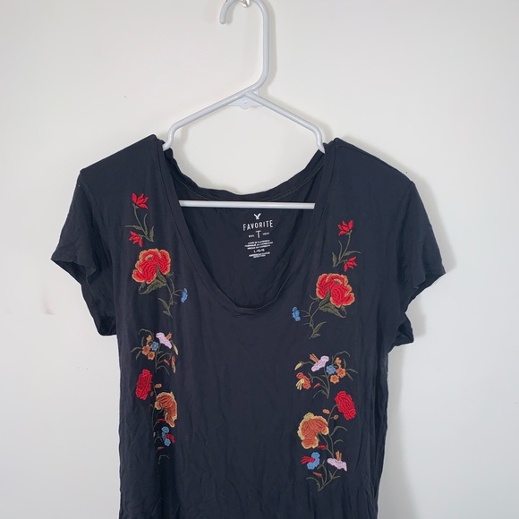 American Eagle Outfitters Tops - american eagle shirt (only worn once)